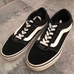 Old School Black Vans